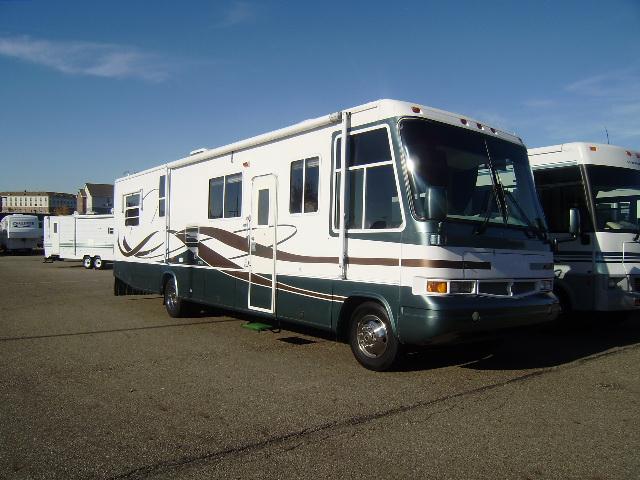 1999 Damon Intruder